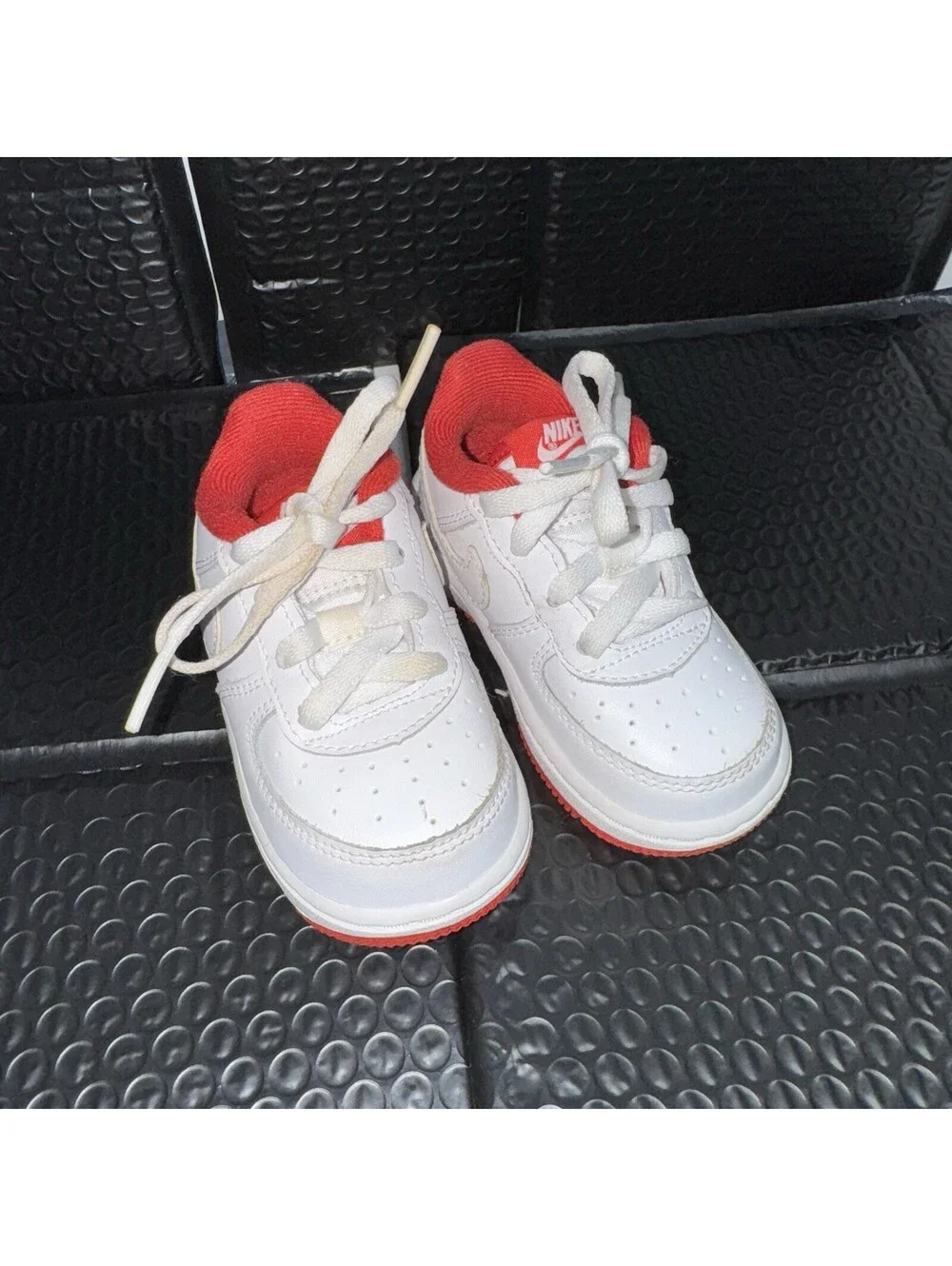 Nike Air Force 1 Low University Red and White Sneakers CU0815-101 Size 5c
